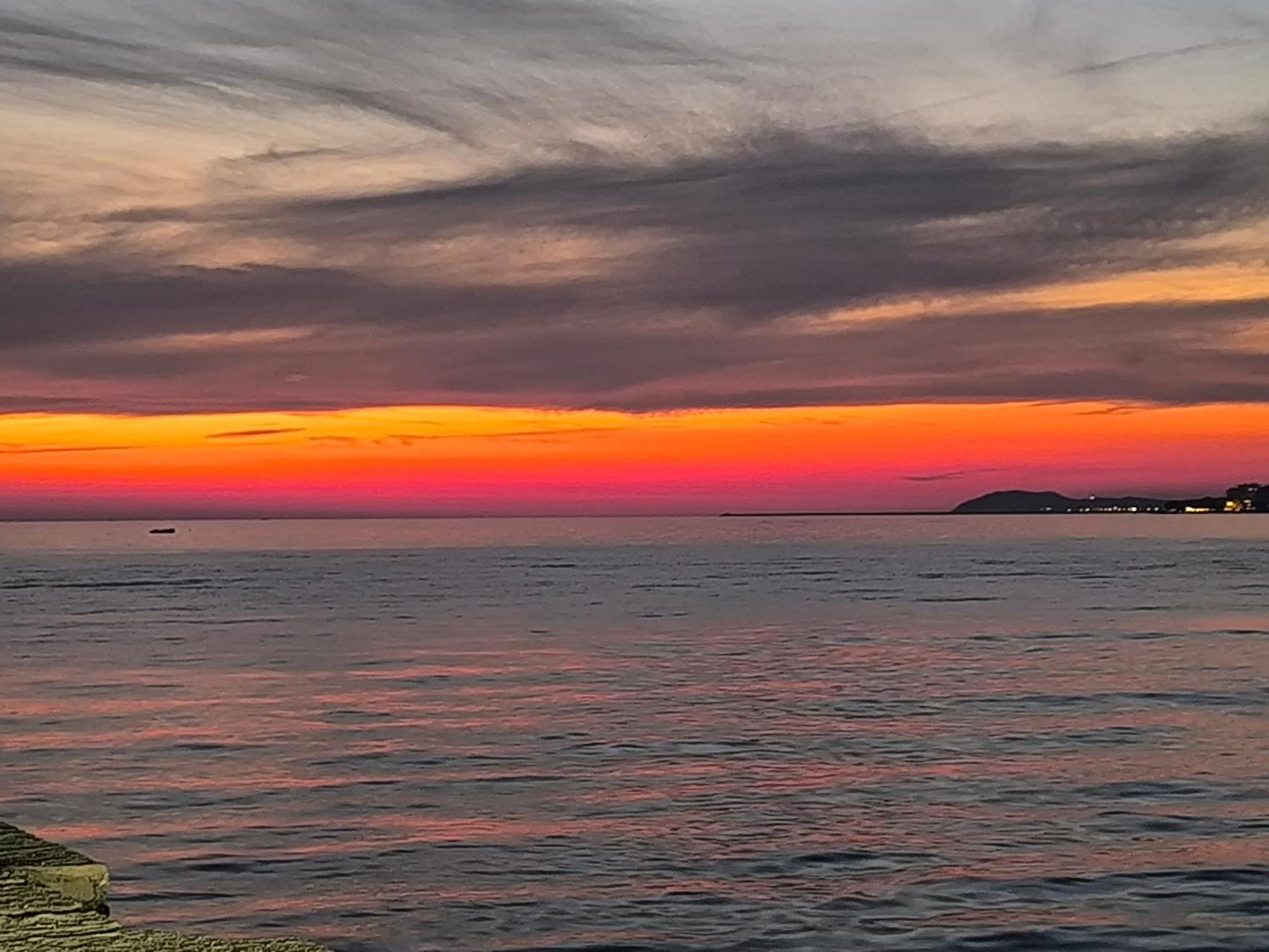 Casa Fronte Mare Daire Avlonya Dış mekan fotoğraf